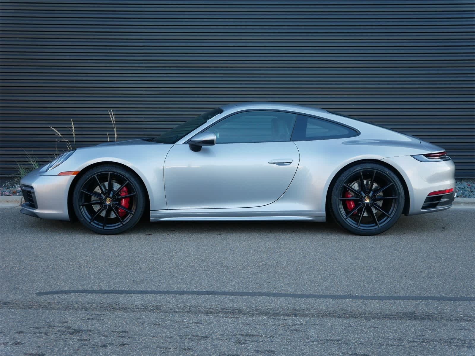 Thumbnail: 2020 Porsche 911 - 2