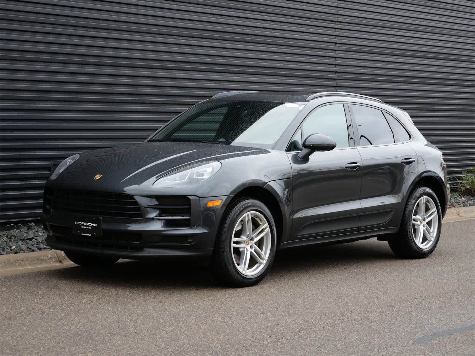2020 Porsche Macan Base -
                  Saint Paul, MN