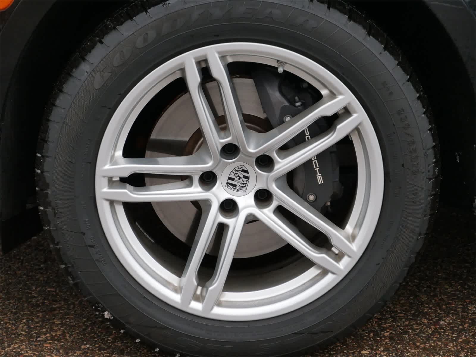 Thumbnail: 2025 Porsche Macan - 7