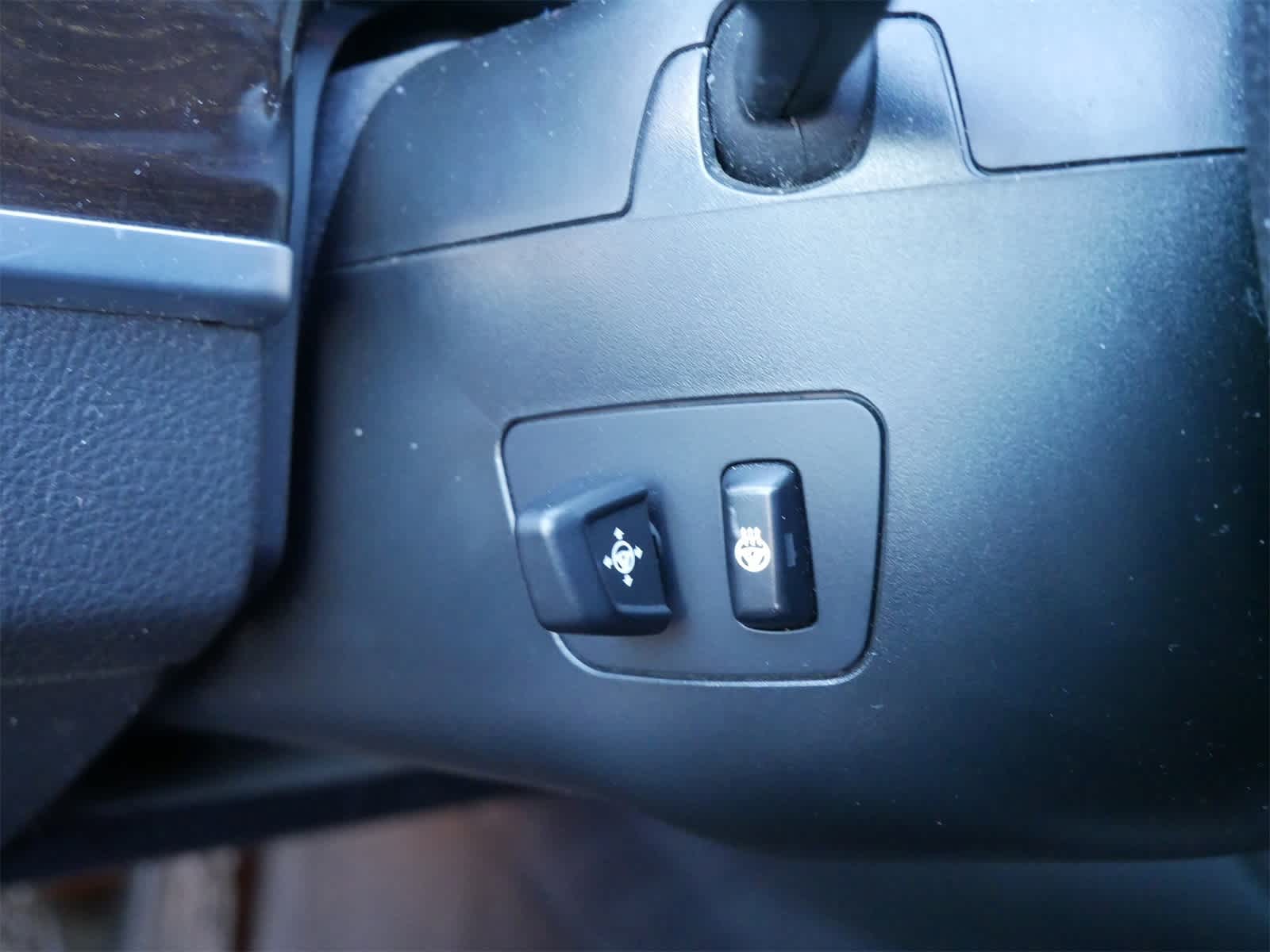 Thumbnail: 2012 BMW 5 Series - 14