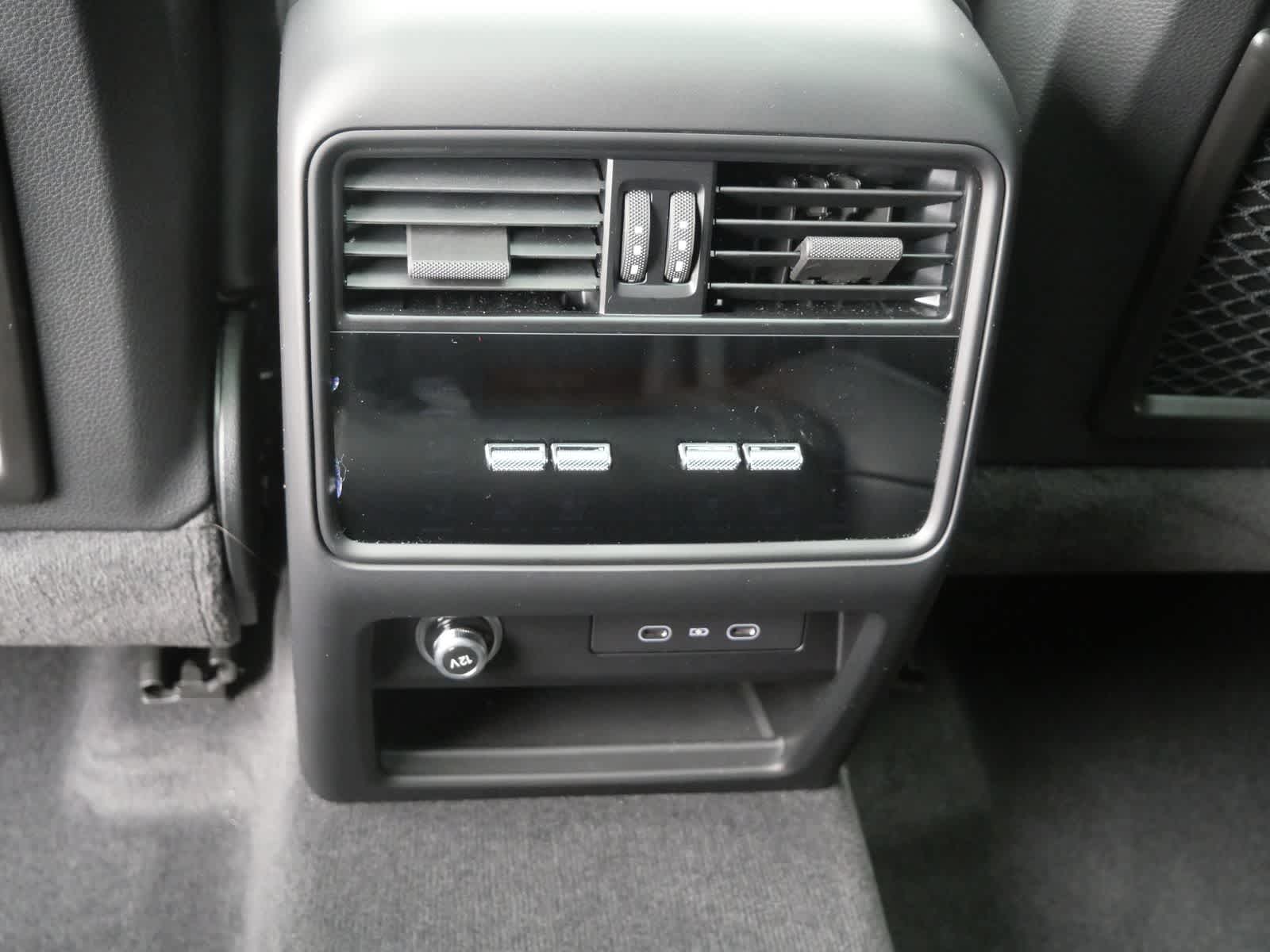 Thumbnail: 2026 Porsche Cayenne - 13