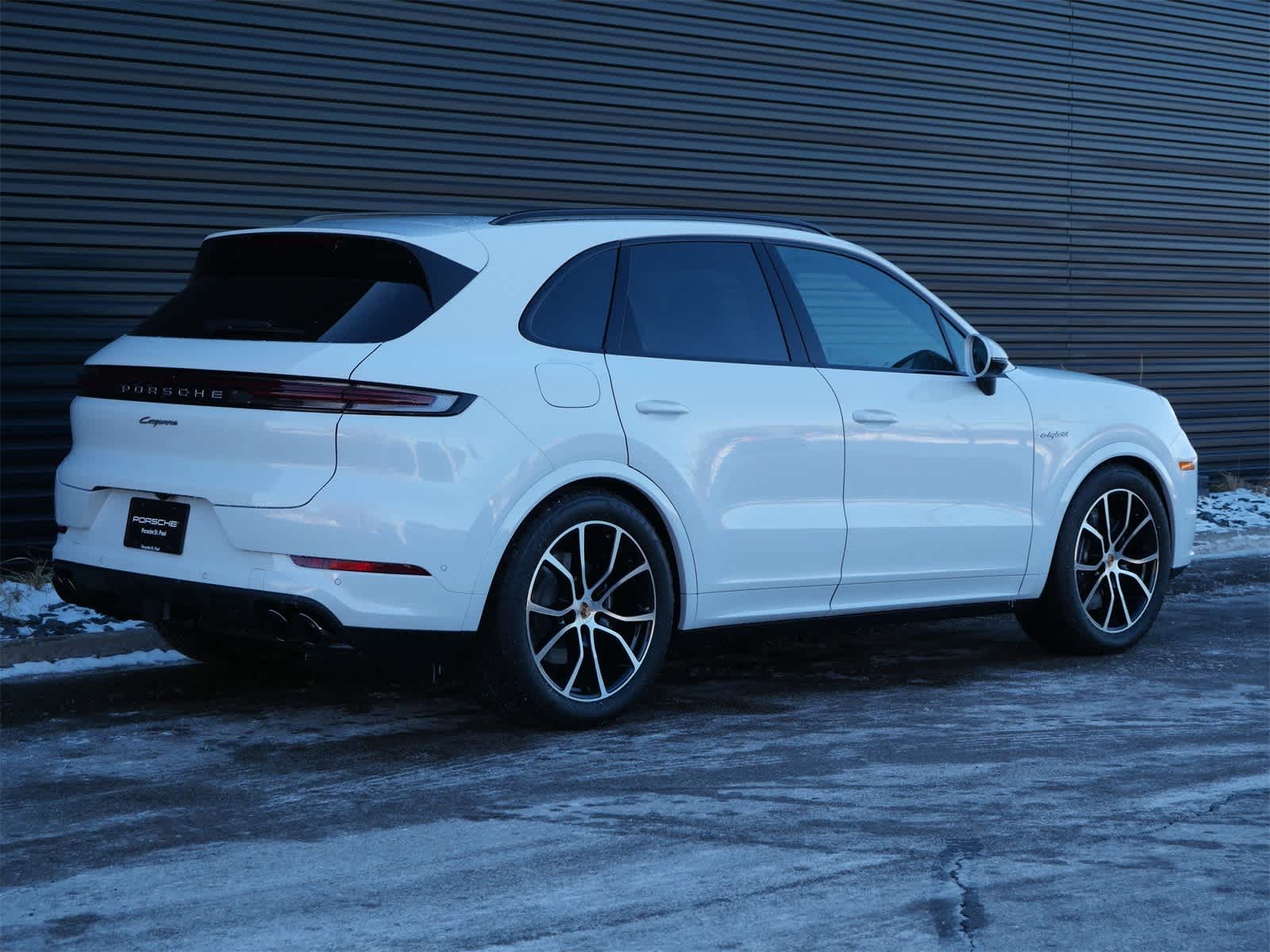 Thumbnail: 2026 Porsche Cayenne - 26