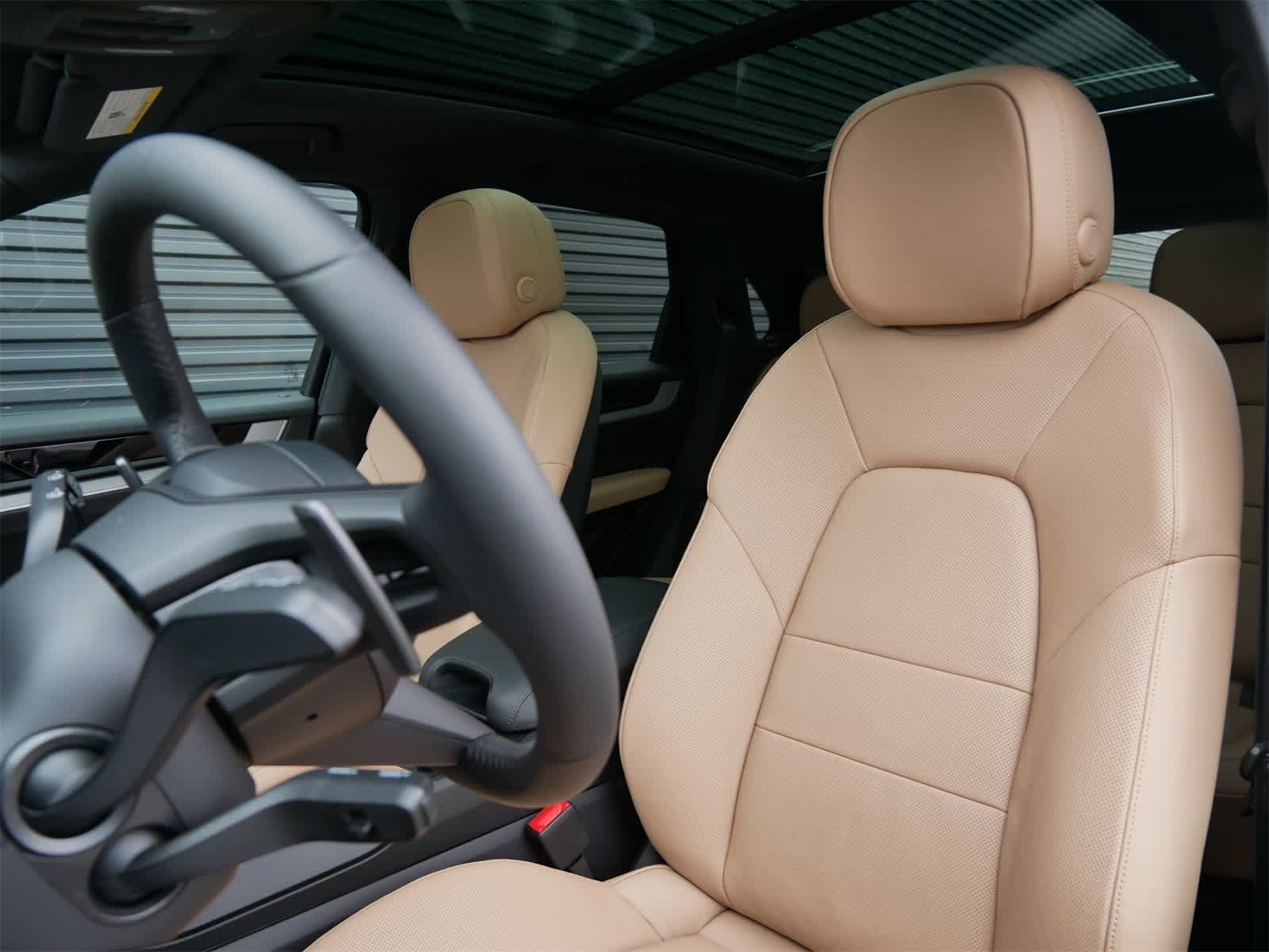 Thumbnail: 2026 Porsche Cayenne - 5