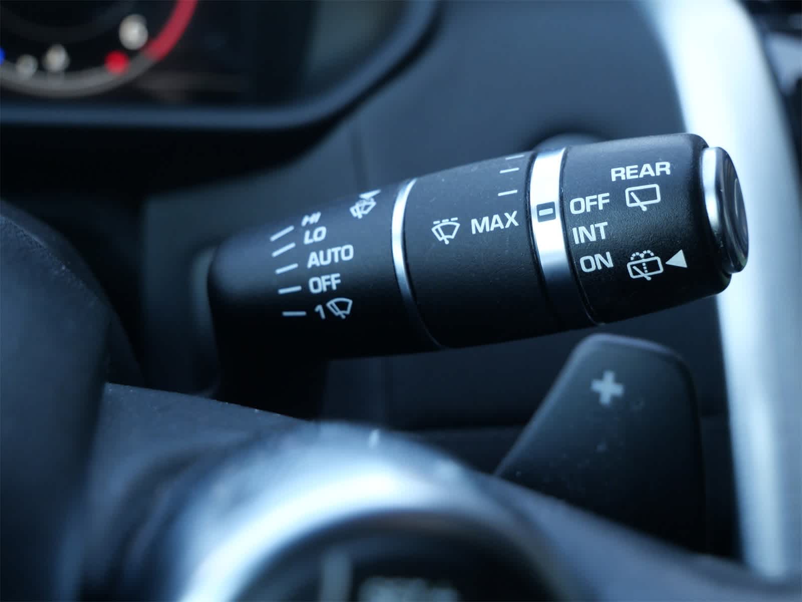 Thumbnail: 2018 Land Rover Discovery - 24