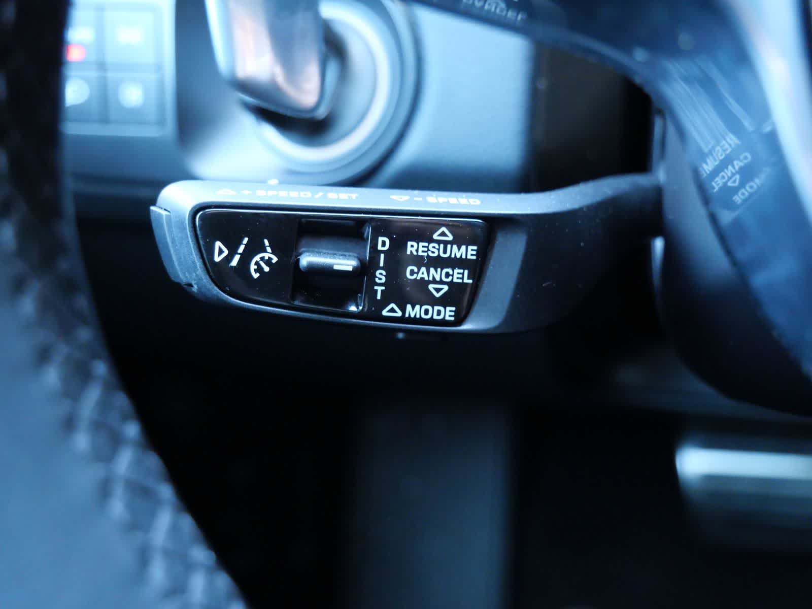 Thumbnail: 2023 Porsche Cayenne - 23