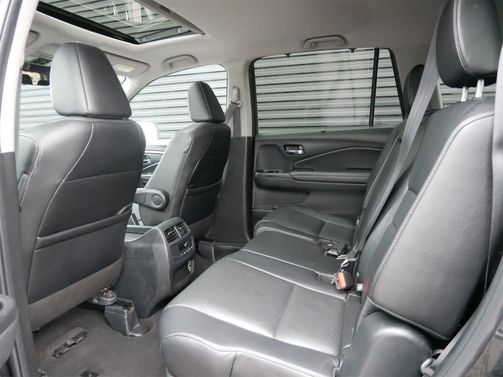 Thumbnail: 2022 Honda Pilot - 11