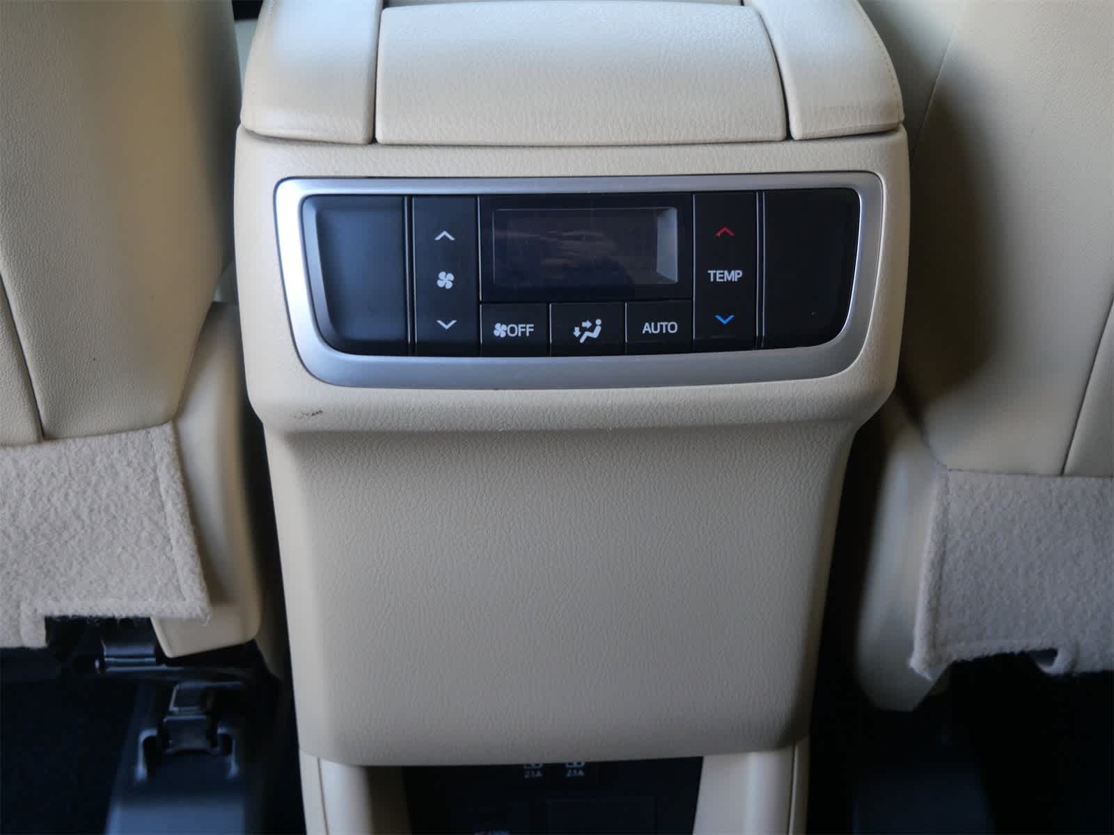 Thumbnail: 2017 Toyota Highlander - 13