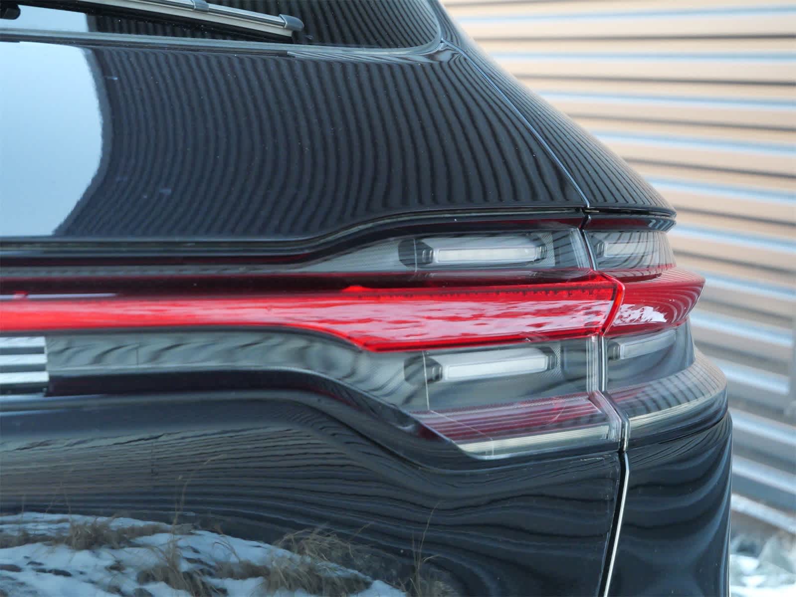 Thumbnail: 2025 Porsche Macan - 8