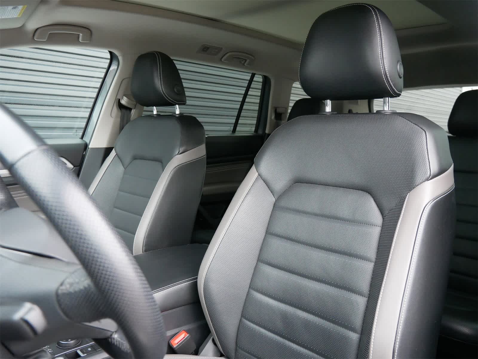 Thumbnail: 2022 Volkswagen Atlas - 5