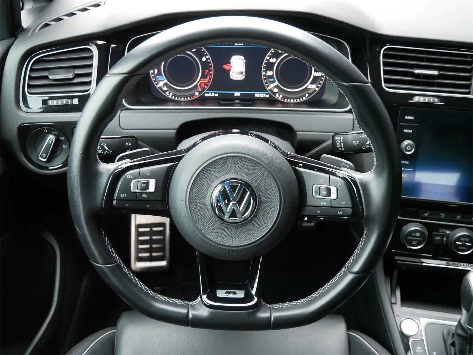 Thumbnail: 2019 Volkswagen Golf - 14