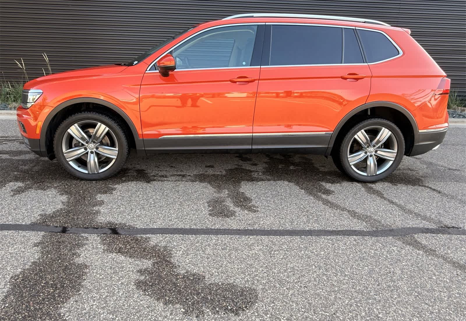 Thumbnail: 2018 Volkswagen Tiguan - 4