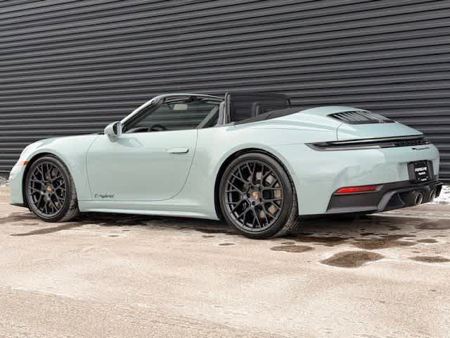 Thumbnail: 2026 Porsche 911 - 3