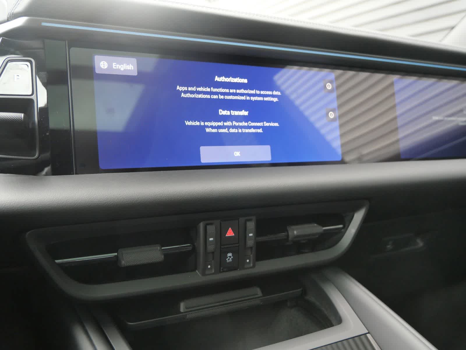 Thumbnail: 2026 Porsche Macan - 16