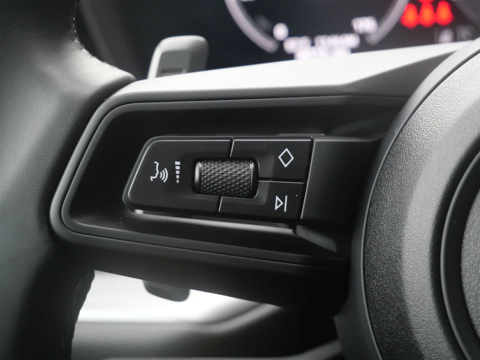 Thumbnail: 2025 Porsche Cayenne - 24