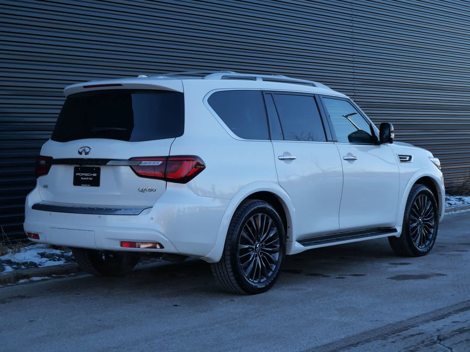 Thumbnail: 2023 INFINITI QX80 - 26