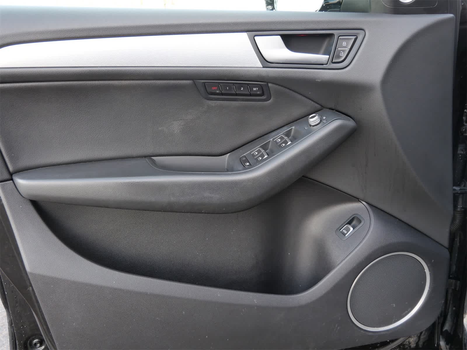 Thumbnail: 2015 Audi Q5 - 9