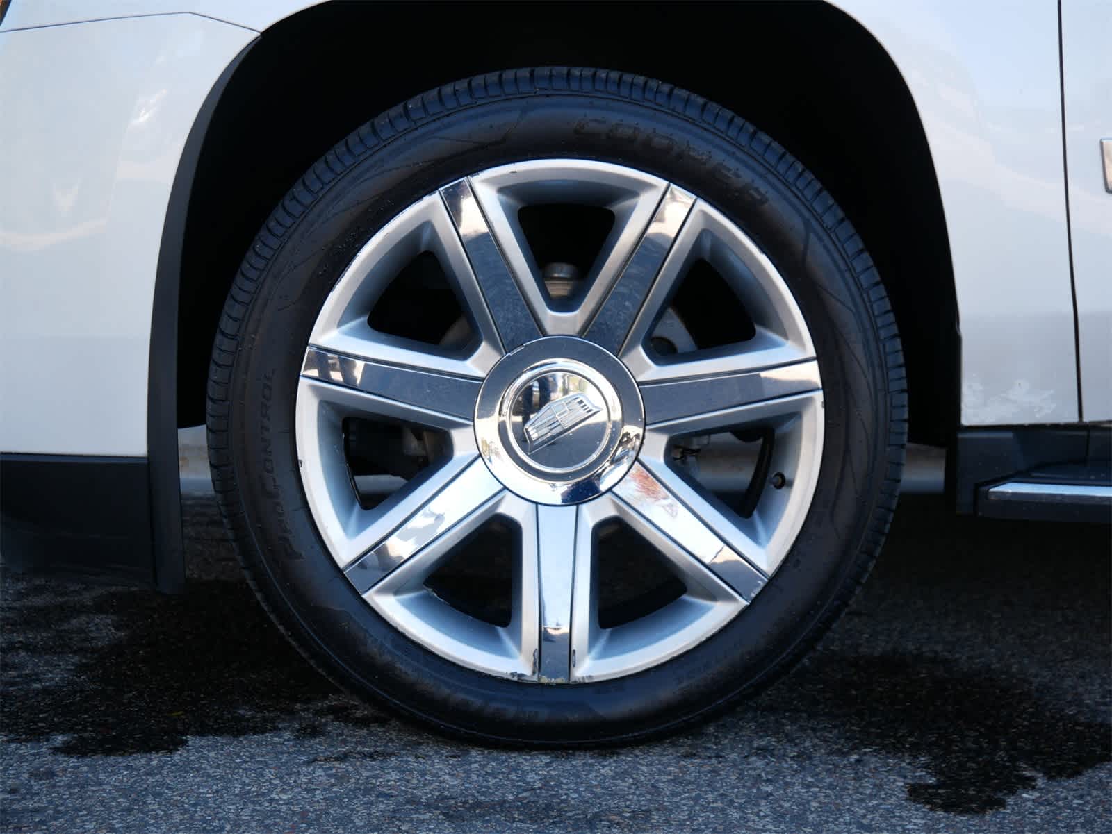 Thumbnail: 2016 Cadillac Escalade - 24