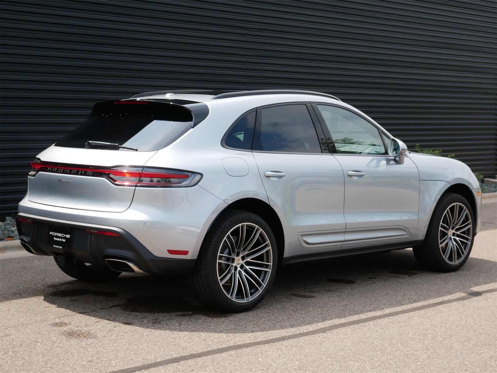 Thumbnail: 2026 Porsche Macan - 24