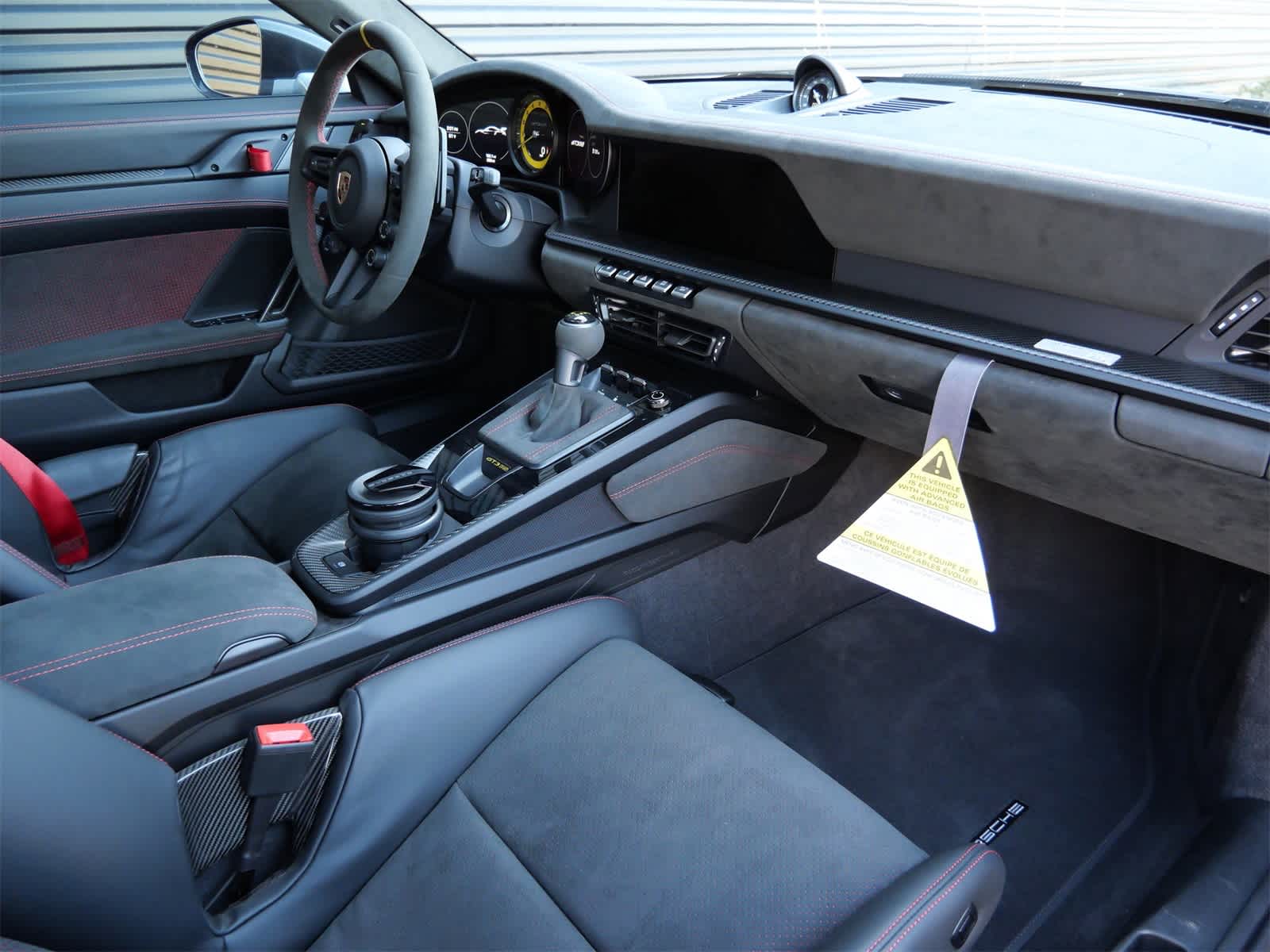 Thumbnail: 2025 Porsche 911 - 28