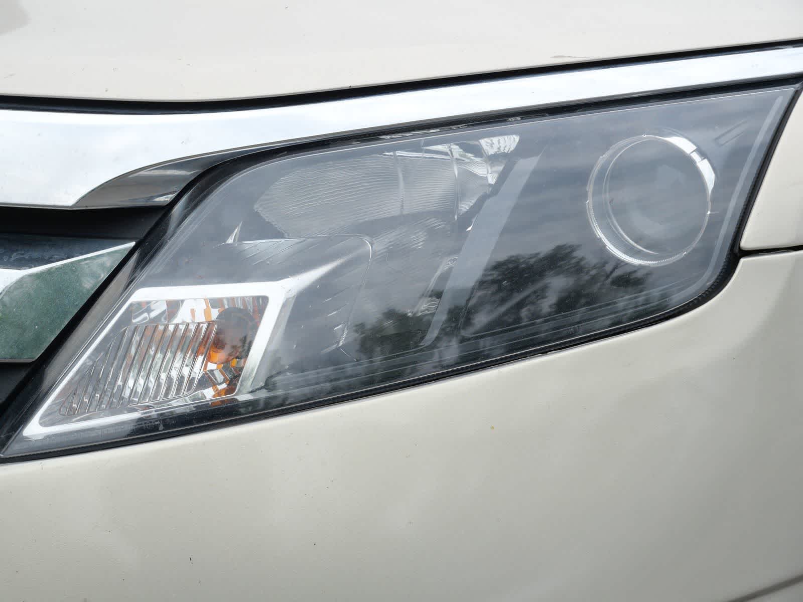 Thumbnail: 2010 Ford Fusion - 6