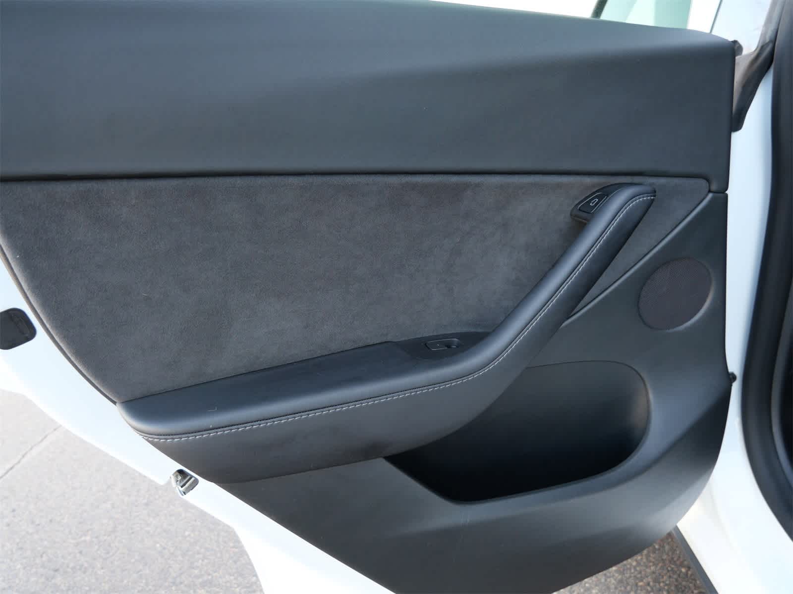 Thumbnail: 2022 Tesla Model Y - 14