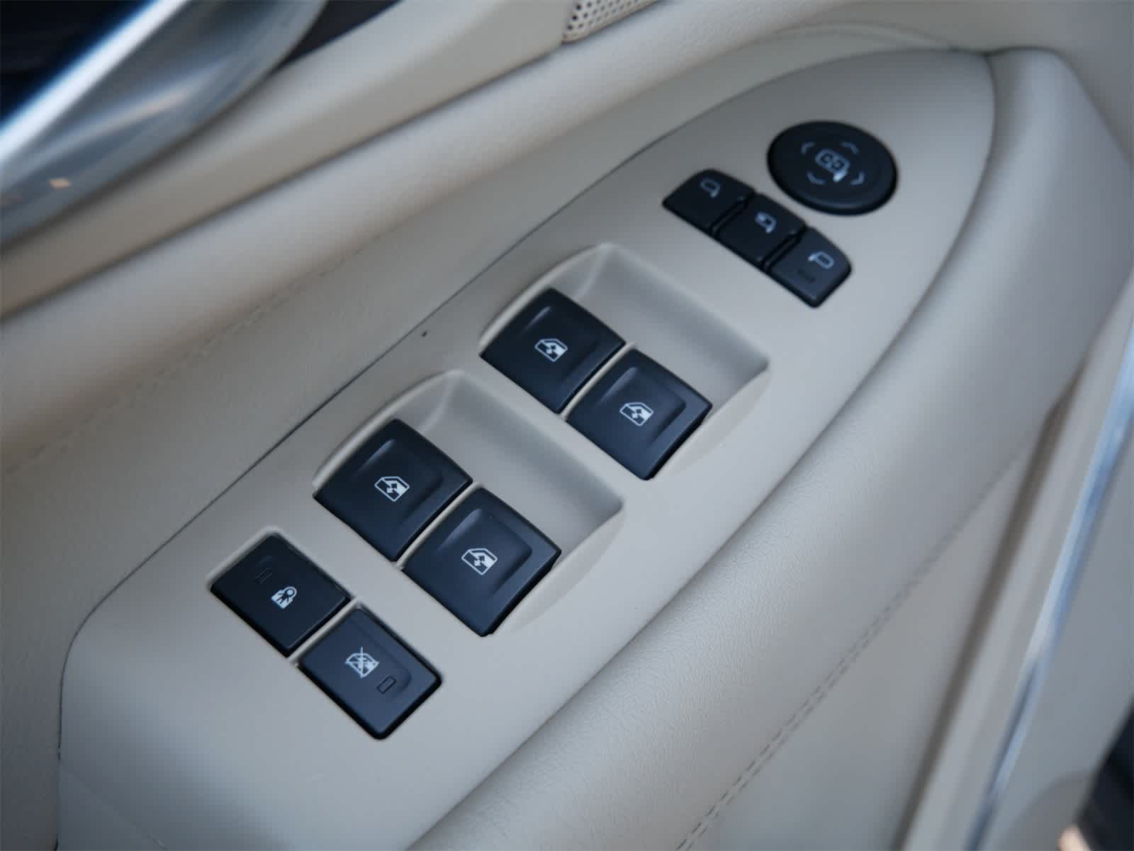 Thumbnail: 2016 Cadillac Escalade - 14