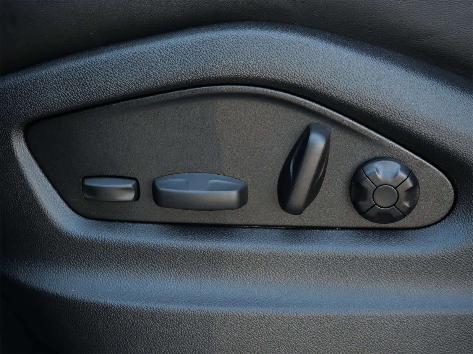 Thumbnail: 2026 Porsche Cayenne - 14