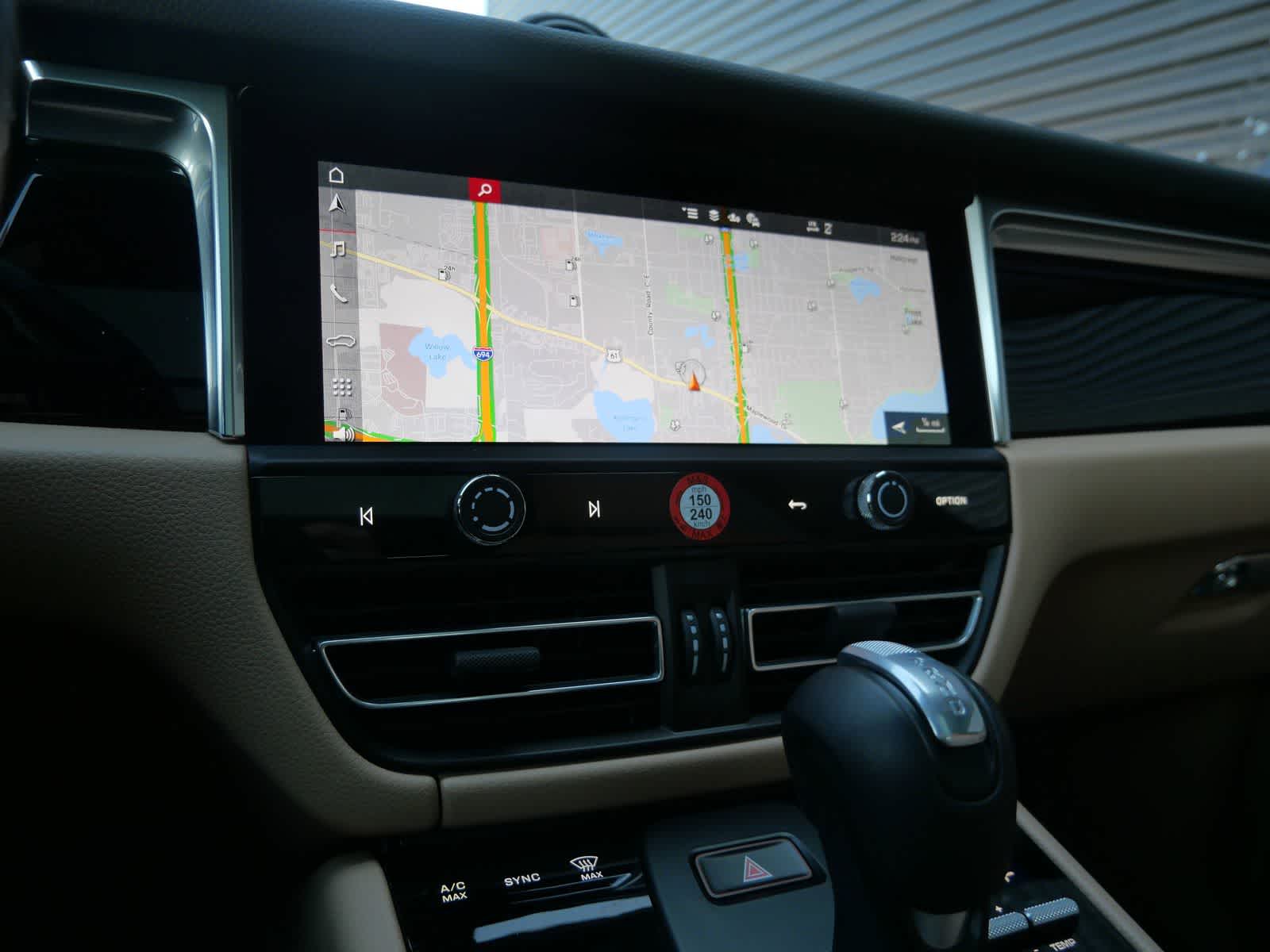 Thumbnail: 2025 Porsche Macan - 17