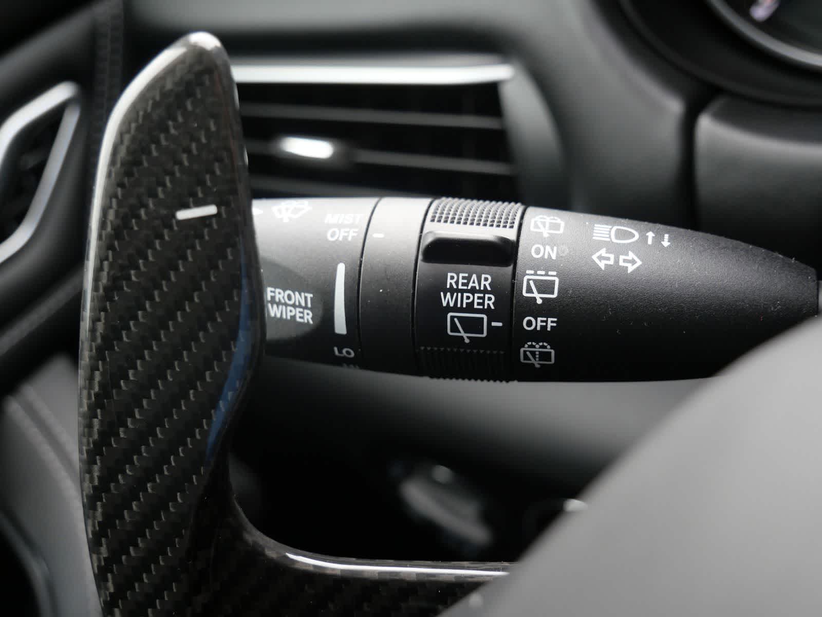 Thumbnail: 2022 Maserati Levante - 22