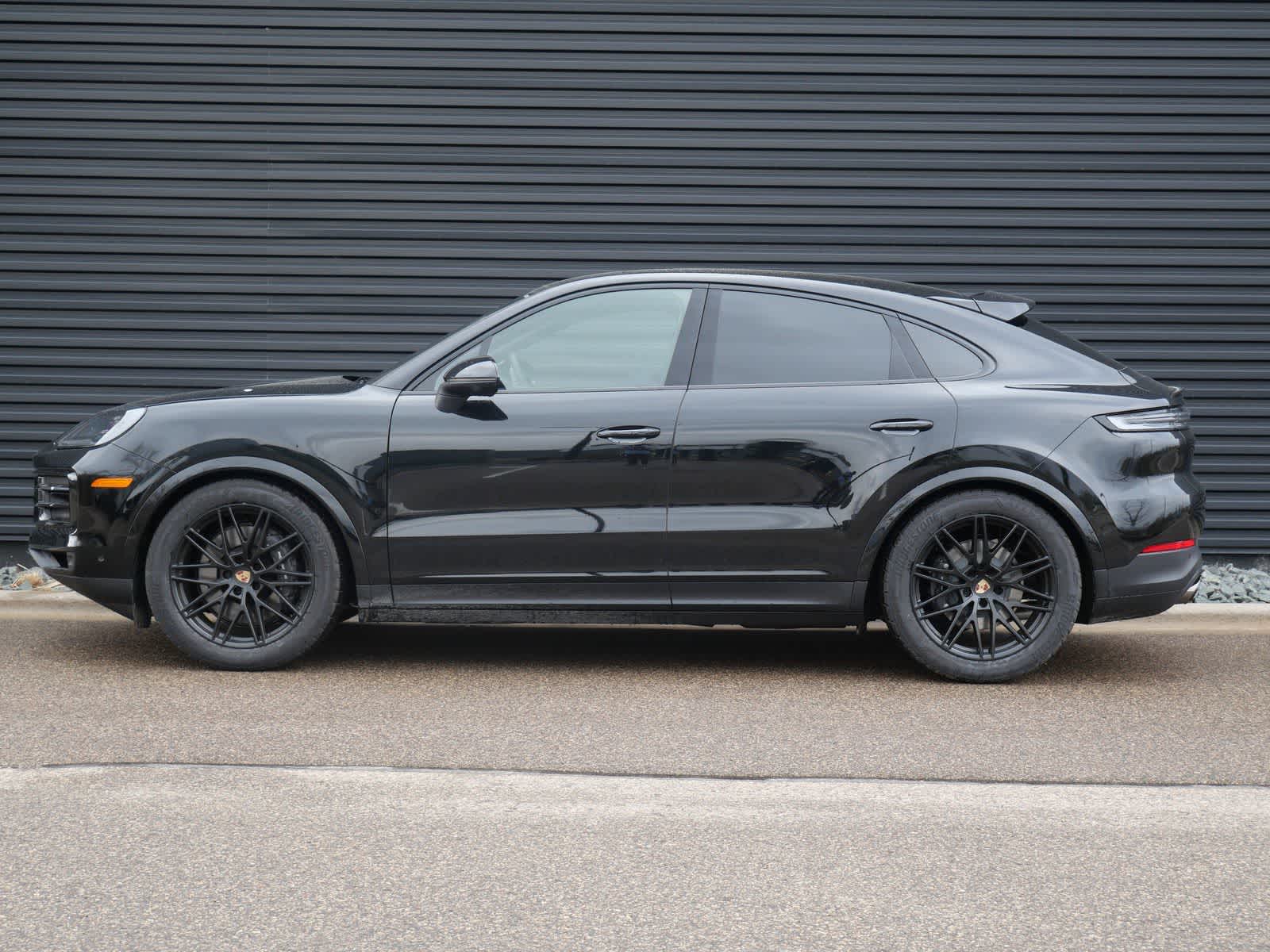 Thumbnail: 2026 Porsche Cayenne - 2