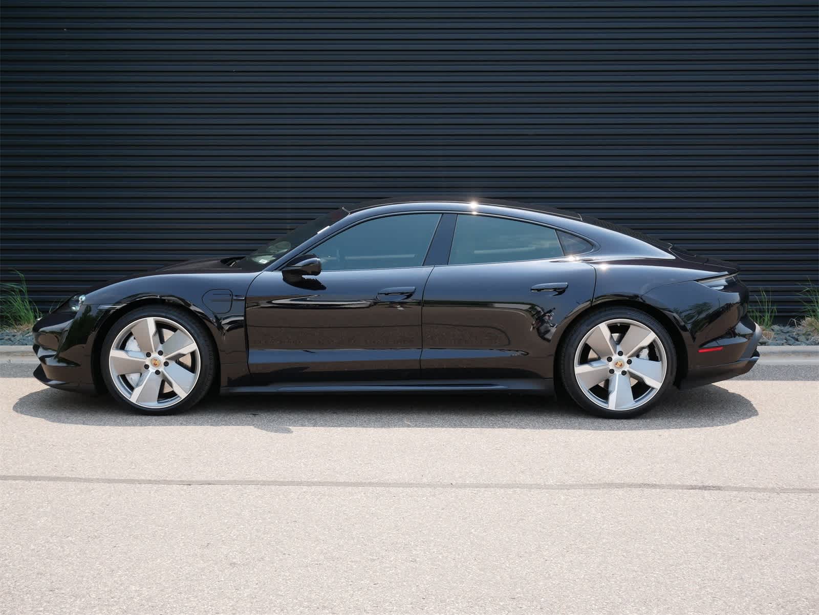 2020 Porsche Taycan Turbo 2