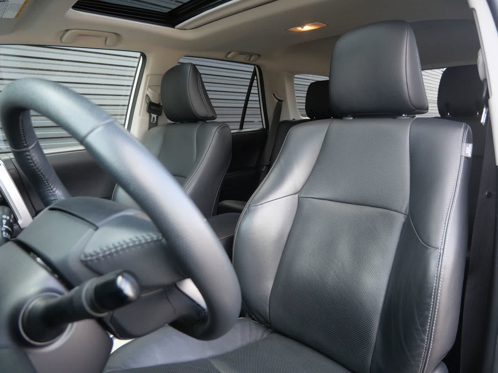 Thumbnail: 2022 Toyota 4Runner - 5