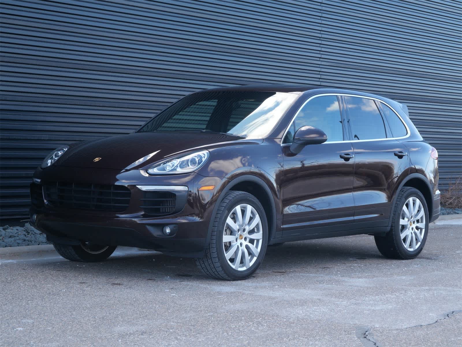 Thumbnail: 2017 Porsche Cayenne - 1