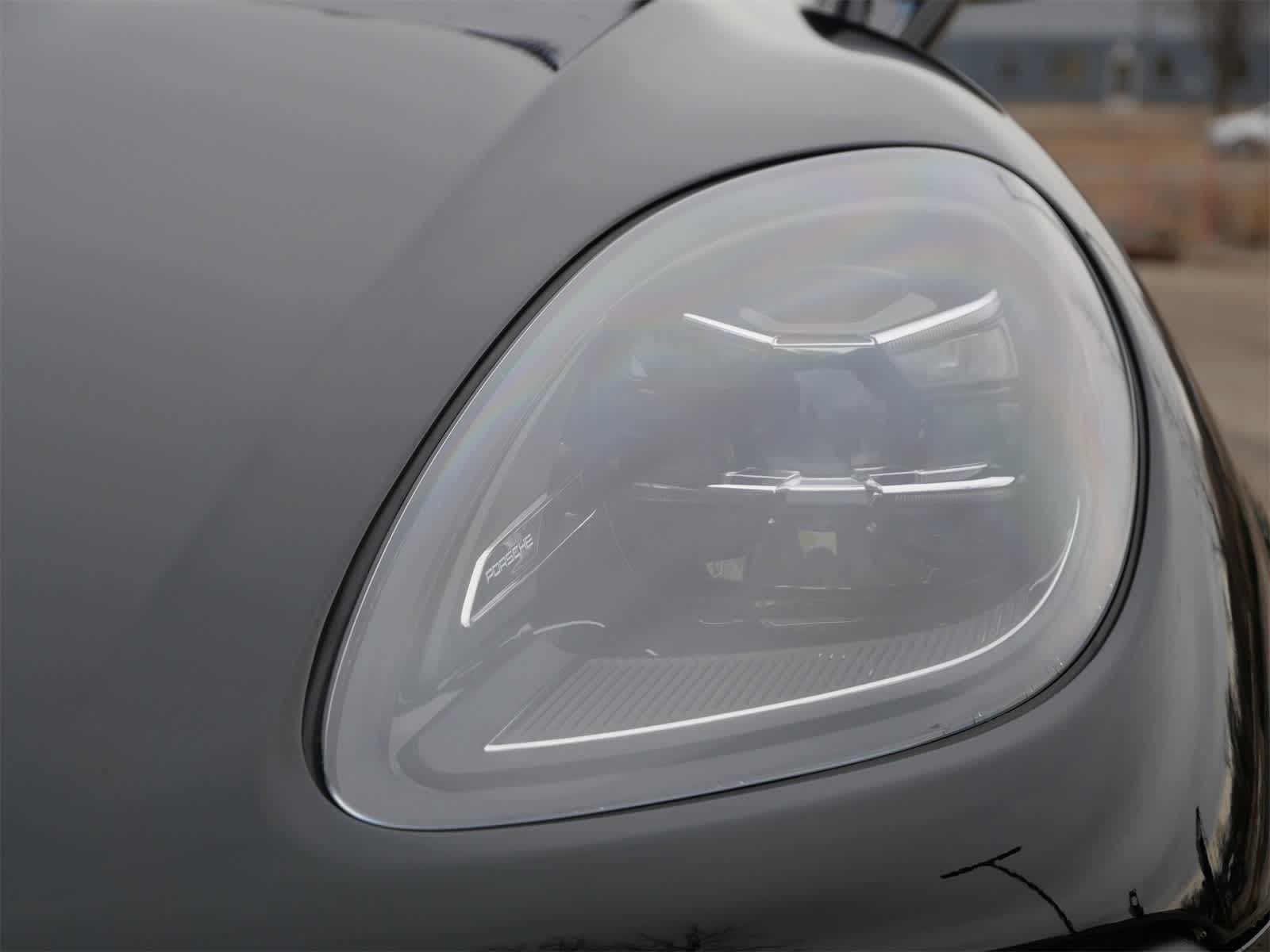 Thumbnail: 2026 Porsche Macan - 6