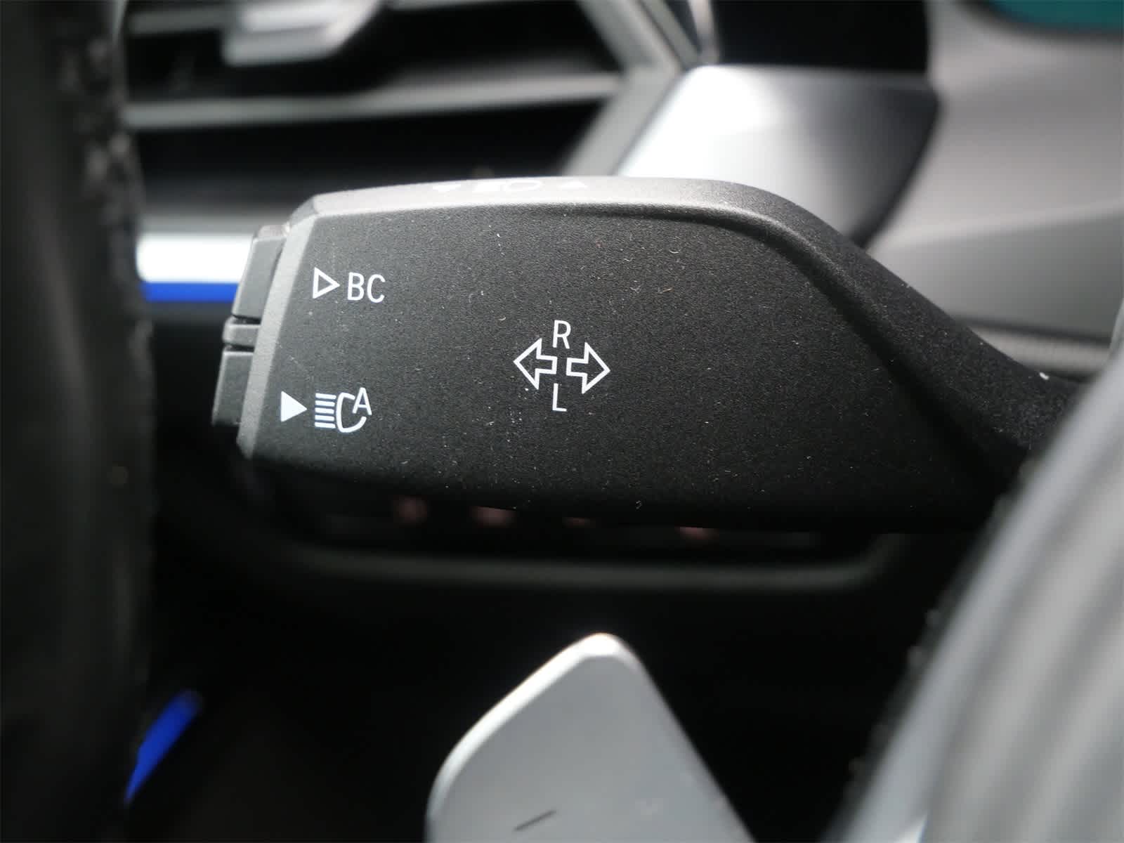 Thumbnail: 2020 BMW 3 Series - 24