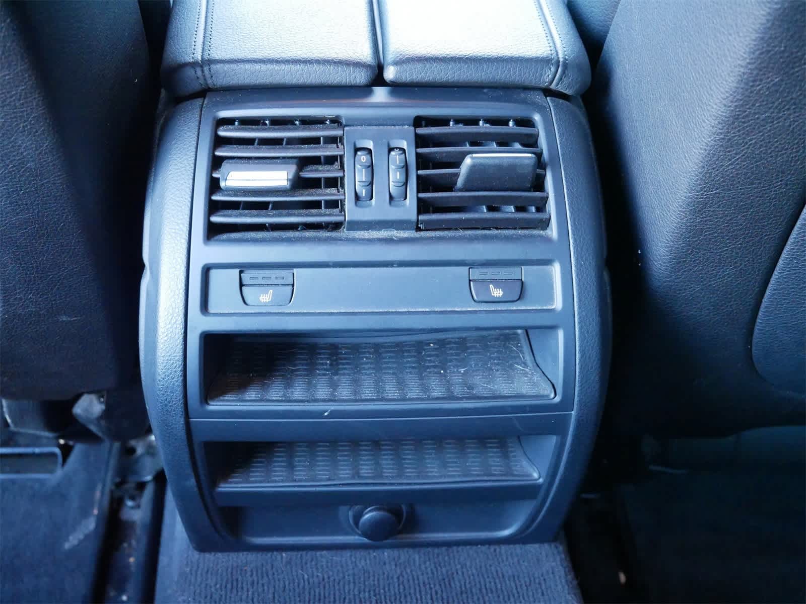 Thumbnail: 2012 BMW 5 Series - 12