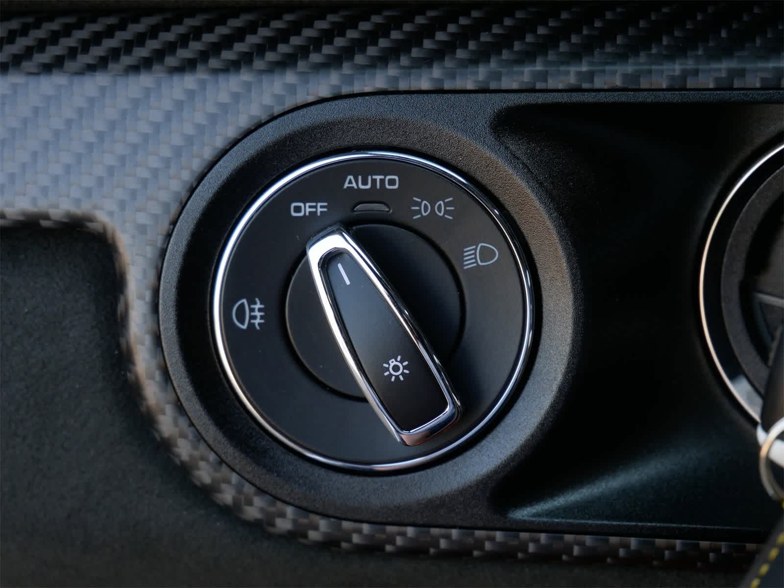 Thumbnail: 2025 Porsche  - 15