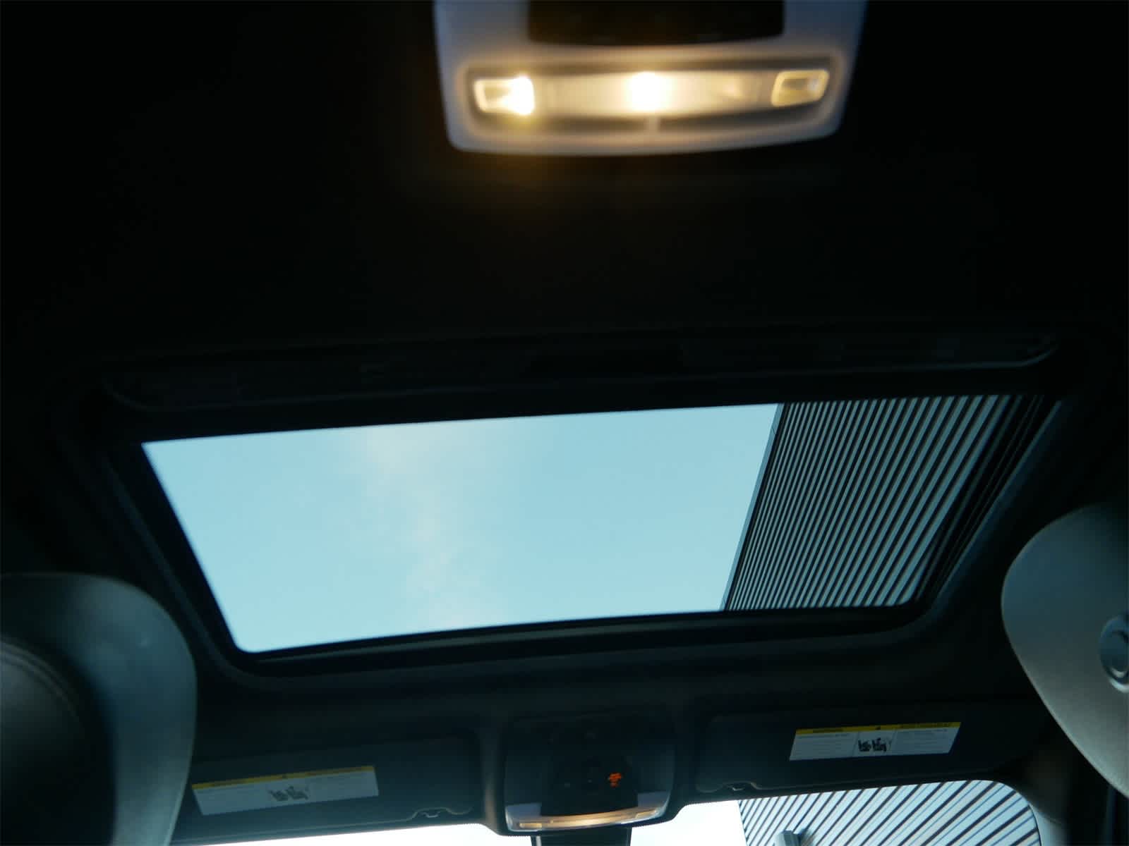 Thumbnail: 2018 BMW 3 Series - 12