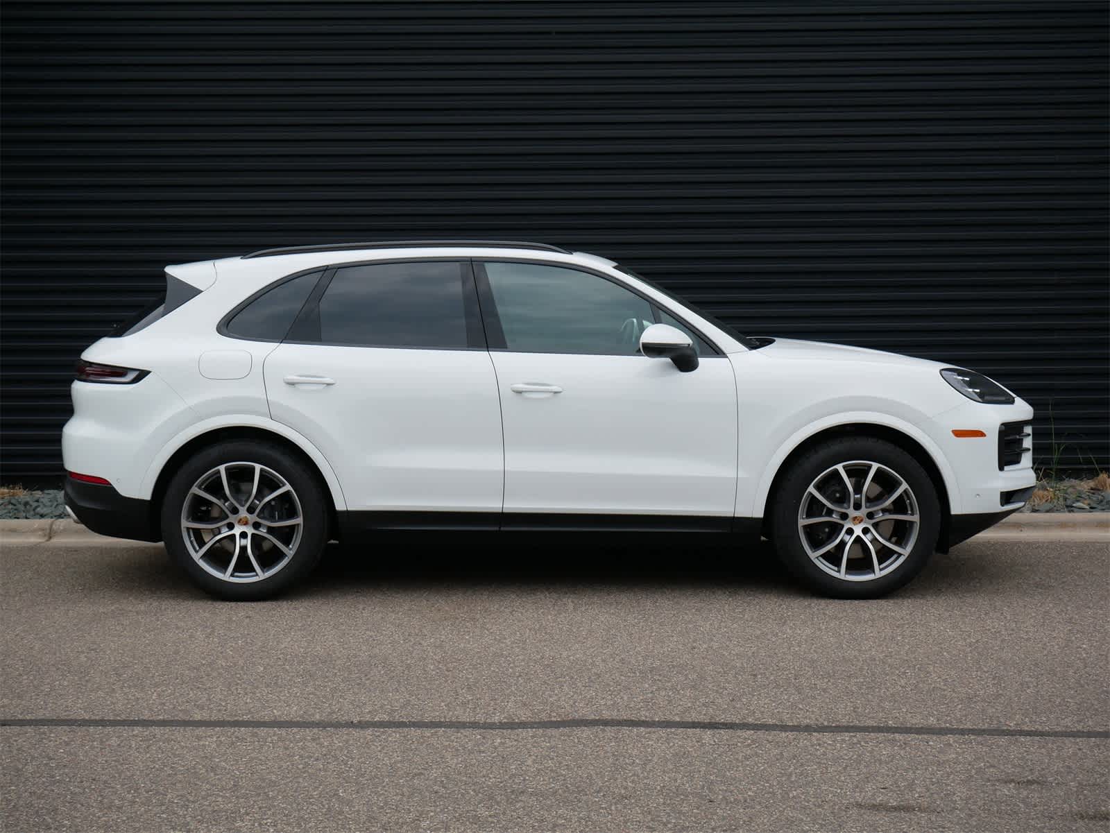 Thumbnail: 2025 Porsche Cayenne - 28