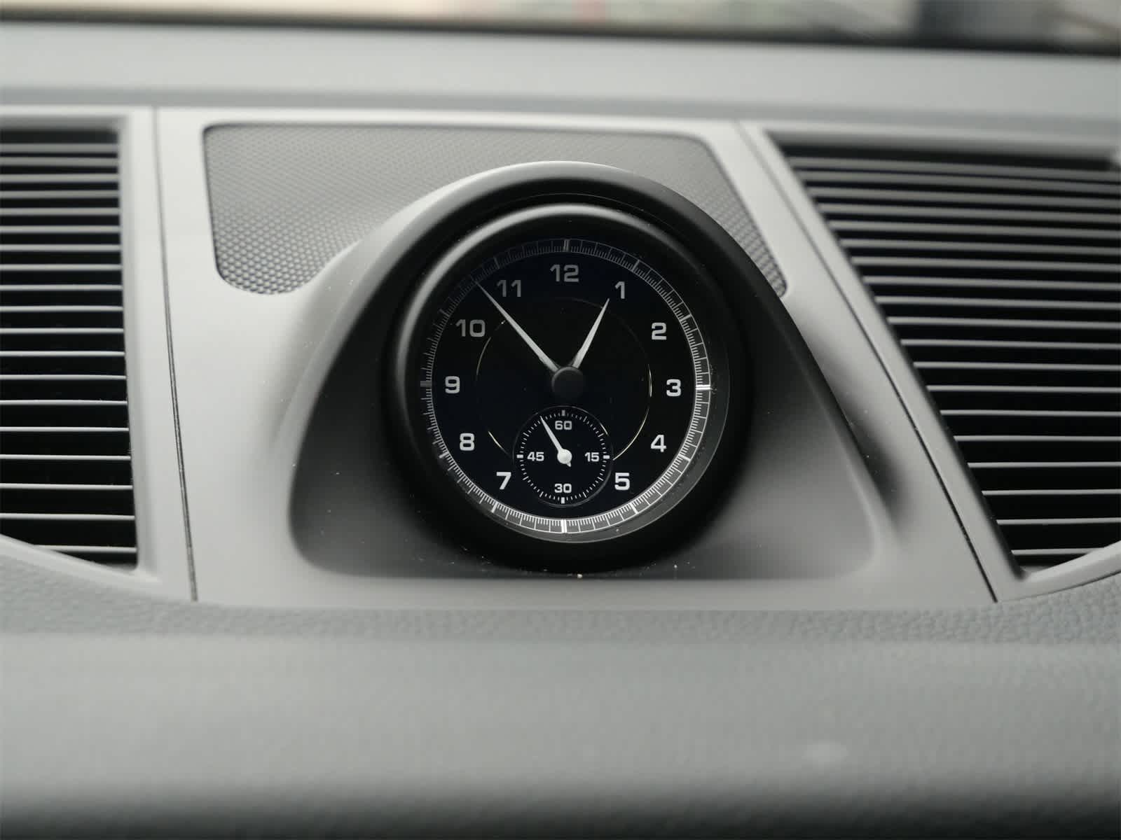 Thumbnail: 2022 Porsche Macan - 19