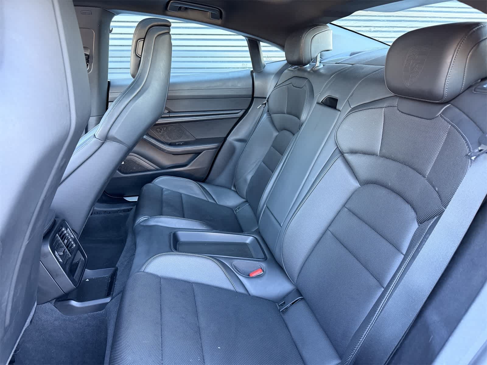 Thumbnail: 2021 Porsche Taycan - 10