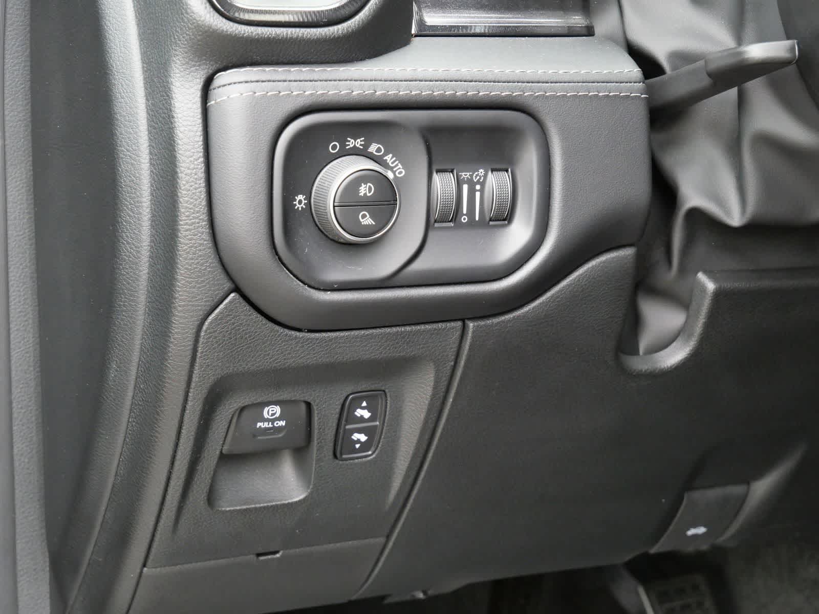 Thumbnail: 2023 RAM 1500 - 14