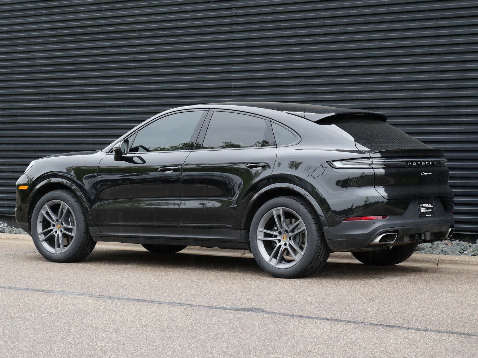 Thumbnail: 2024 Porsche Cayenne - 2