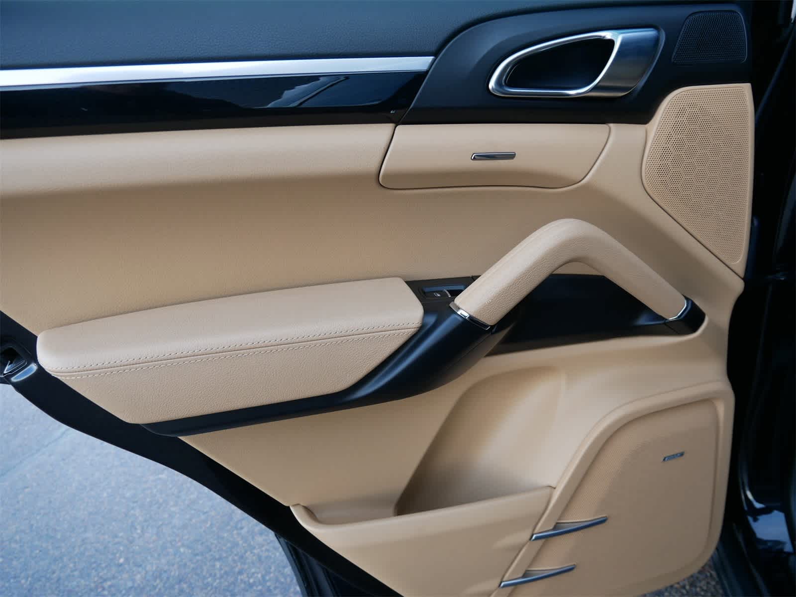 Thumbnail: 2014 Porsche Cayenne - 12