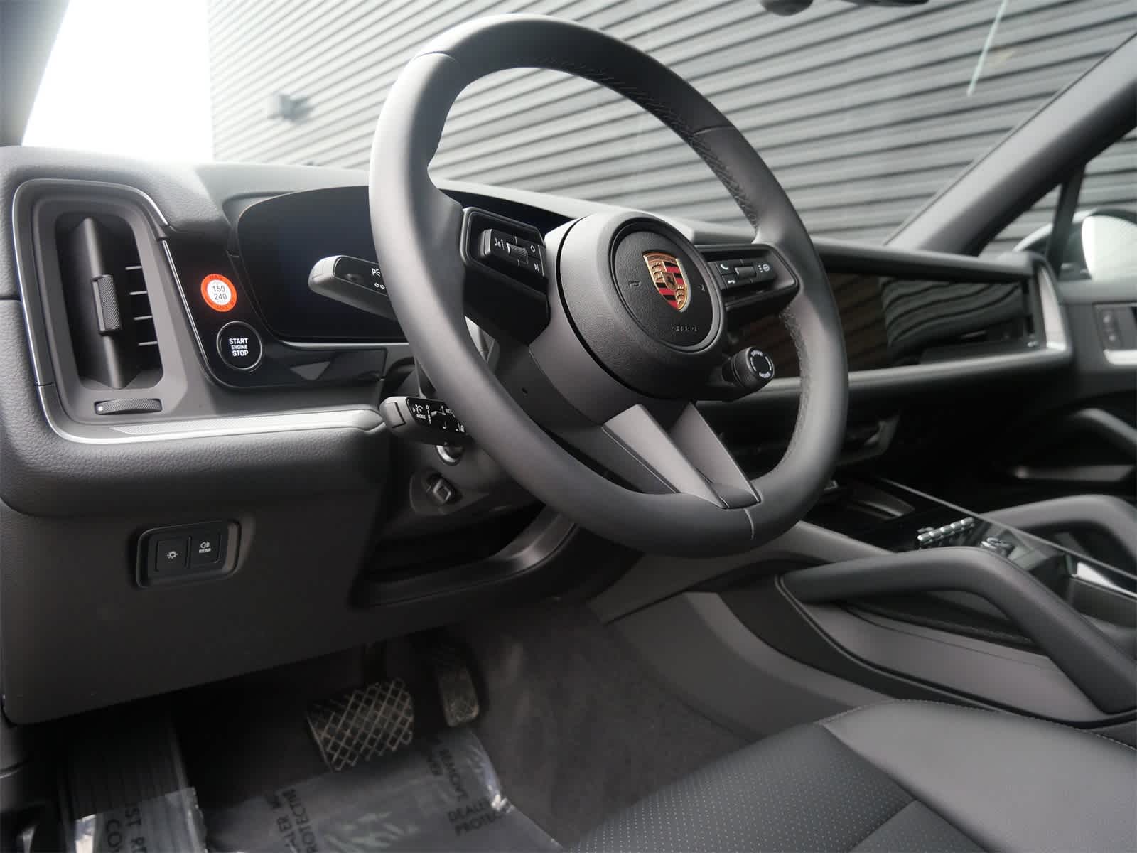 Thumbnail: 2025 Porsche Cayenne - 4