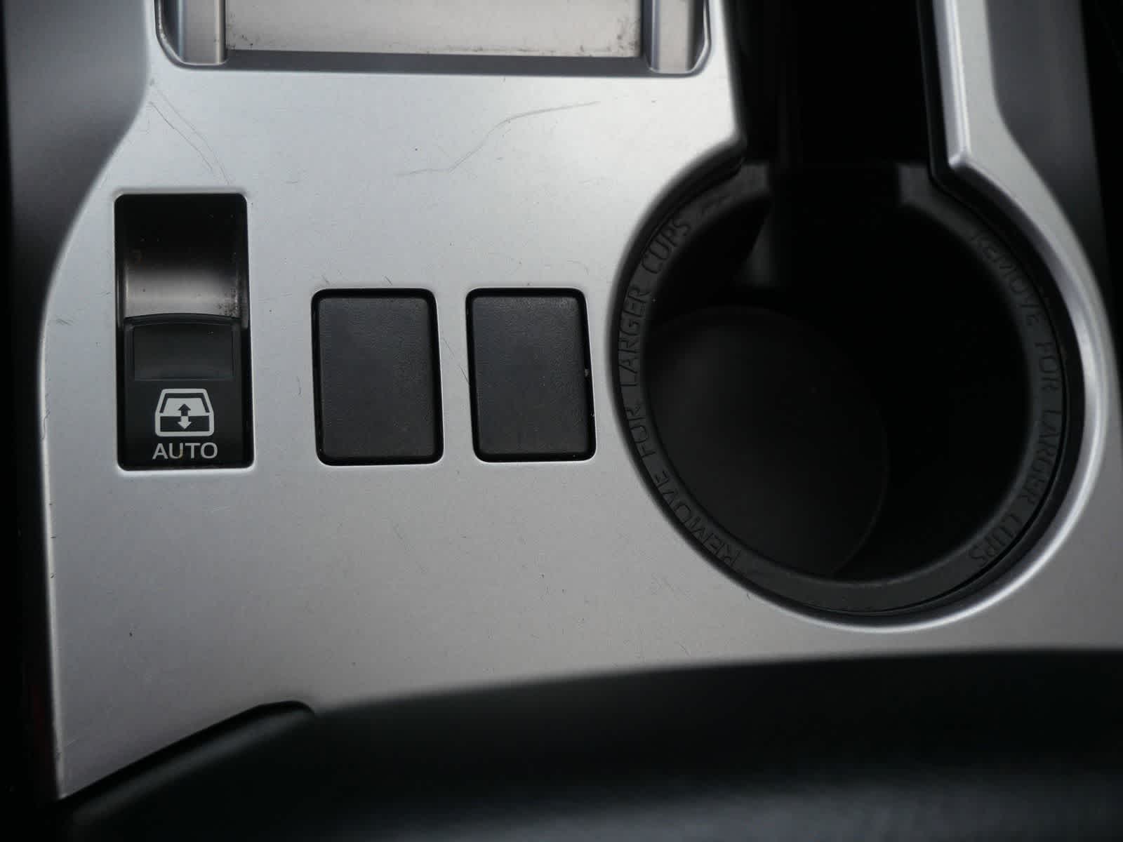 Thumbnail: 2022 Toyota 4Runner - 16