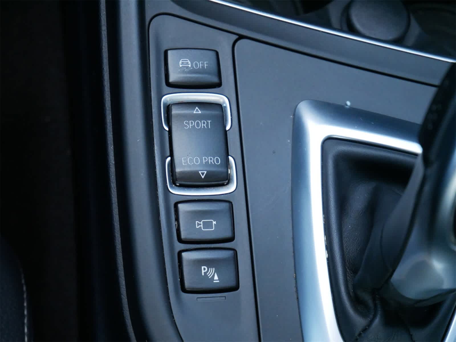 Thumbnail: 2018 BMW 3 Series - 21