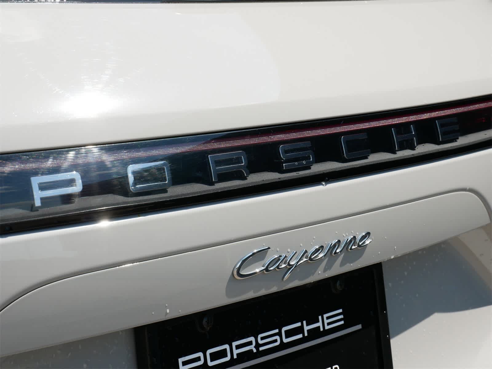 2022 Porsche Cayenne Base 9