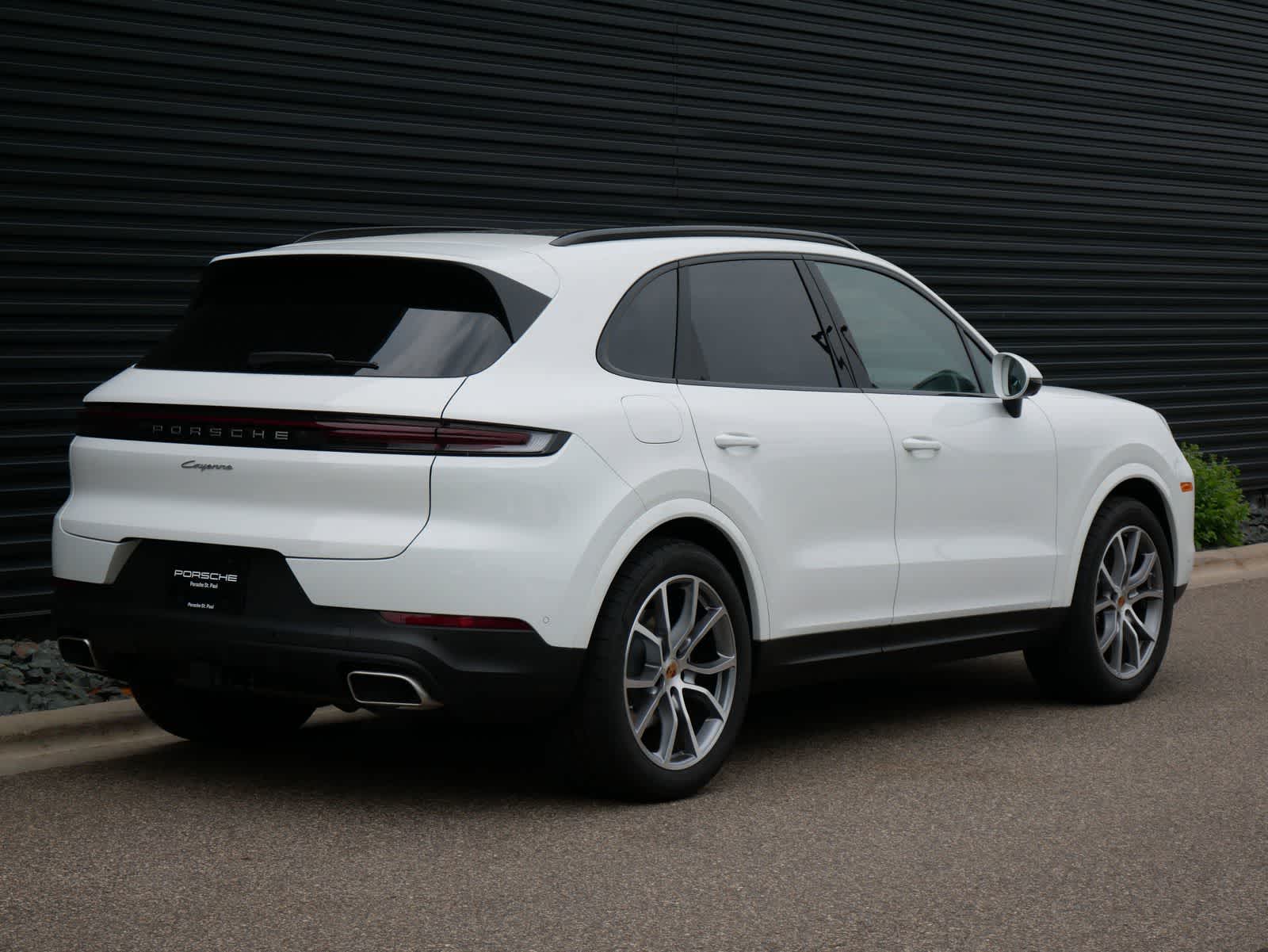 Thumbnail: 2025 Porsche Cayenne - 27