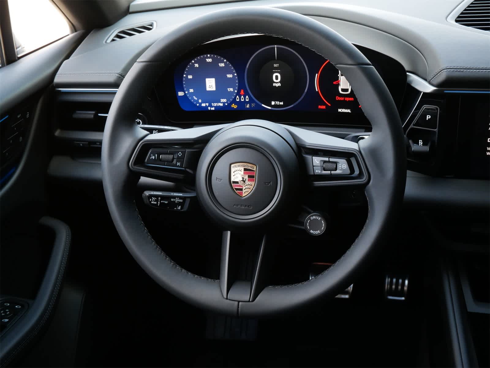 Thumbnail: 2025 Porsche Macan - 9